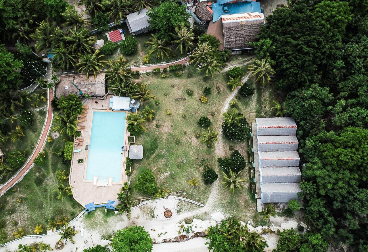 Thresher Cove Dive Resort Логон Экстерьер фото