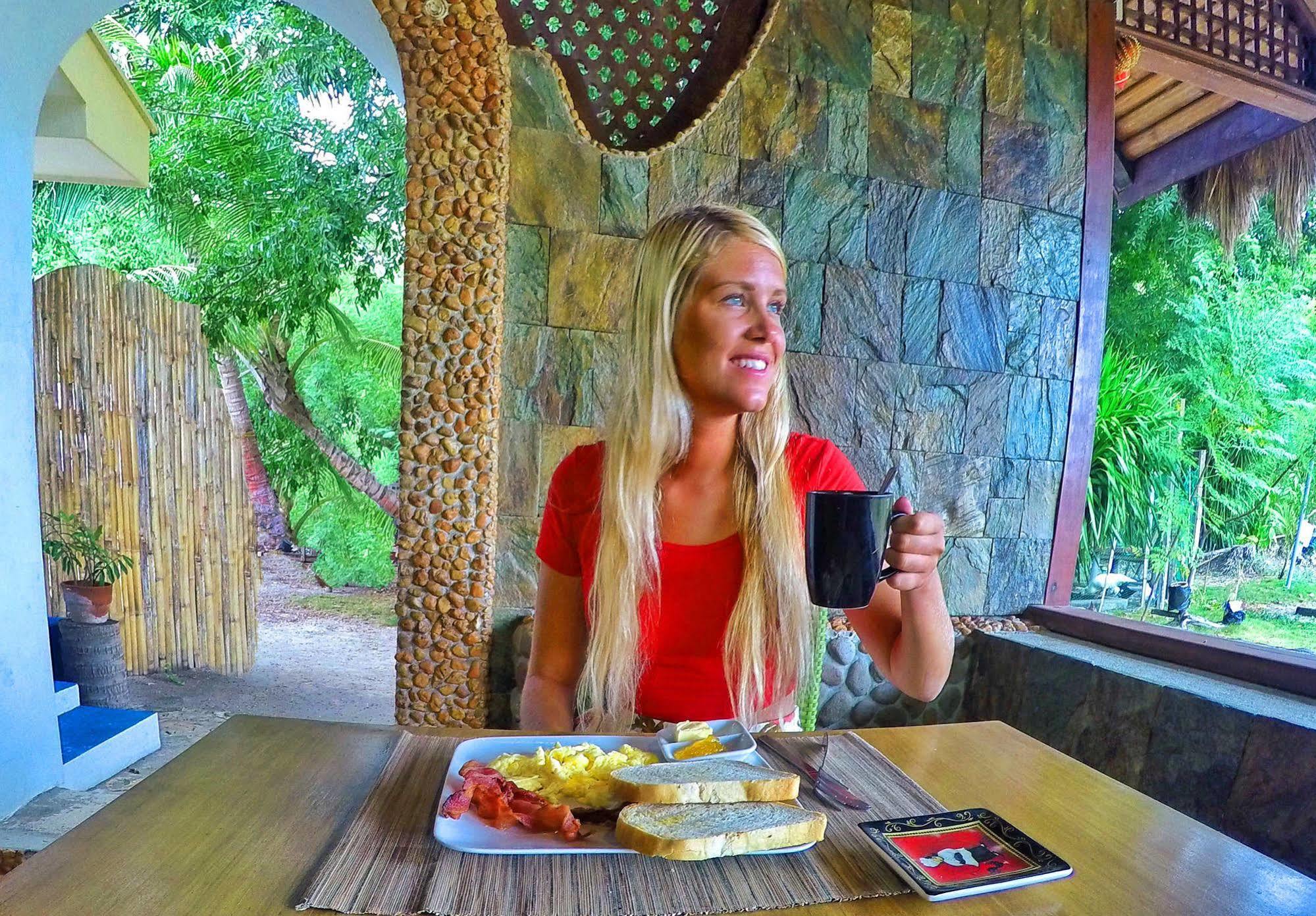 Thresher Cove Dive Resort Логон Экстерьер фото
